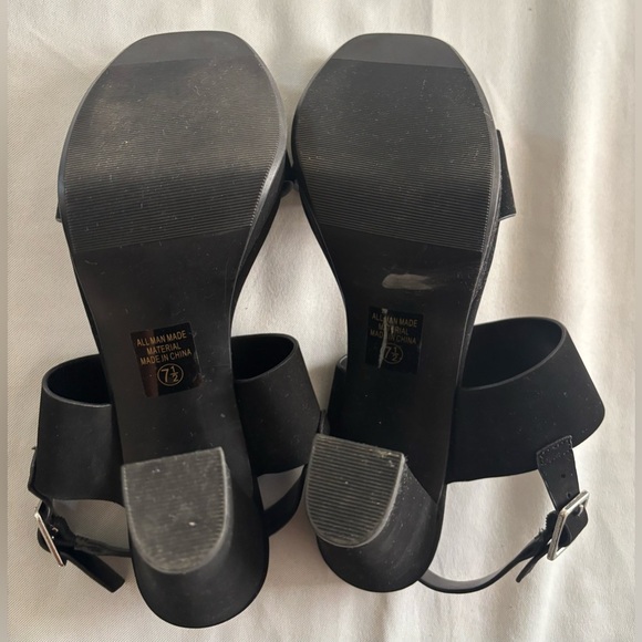 D  Elegant Black Platform High Heels Size 7.5 - Picture 3 of 5